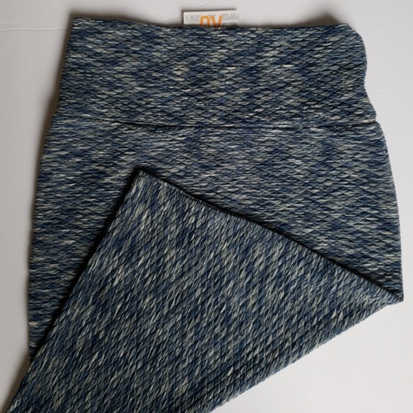 LuLaRoe Dresses & Skirts - Lularoe Cassie Skirt